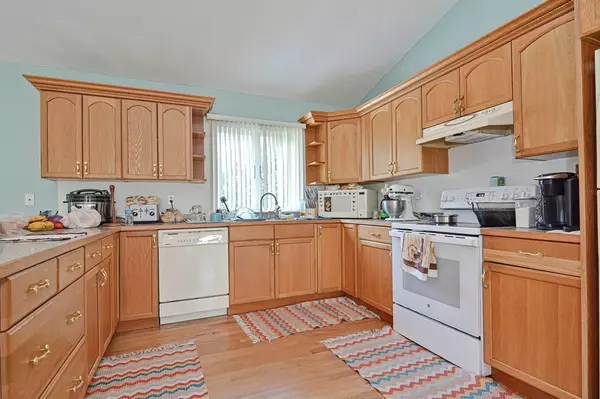 Swansea, MA 02777,23 Glen Rd