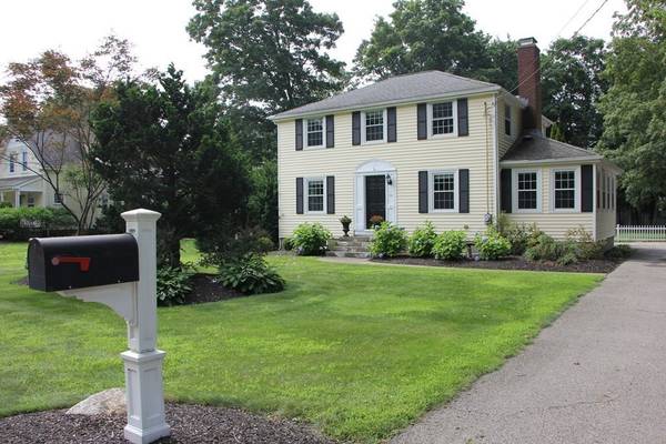 90 W Plain St, Wayland, MA 01778