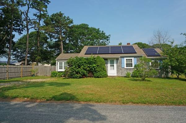 23 Marigold Rd, Yarmouth, MA 02673