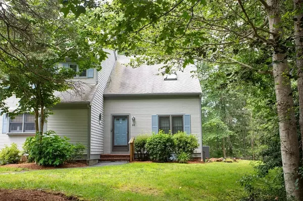 35 Santuit Pond Way #9D, Mashpee, MA 02649