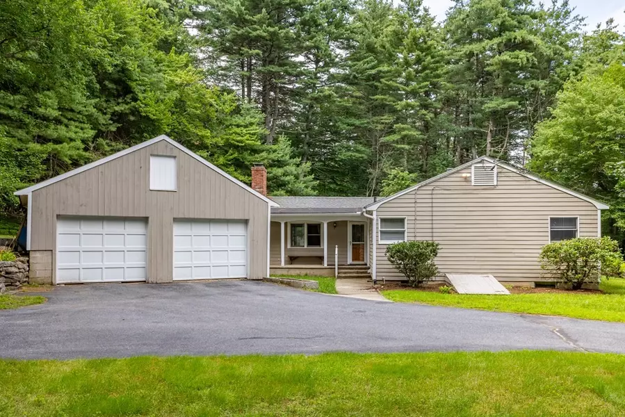 110 Middle Rd, Boxborough, MA 01719