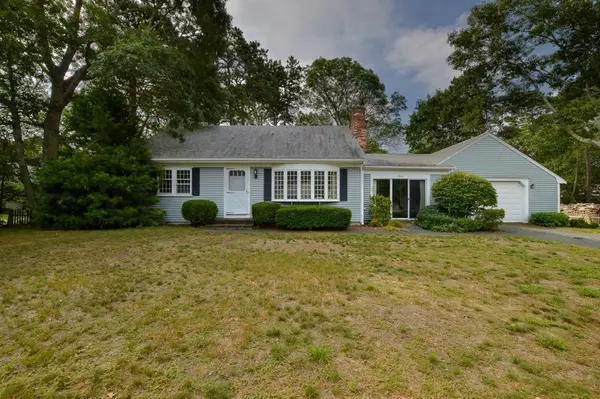 7 Captain Simmons Rd, Yarmouth, MA 02664