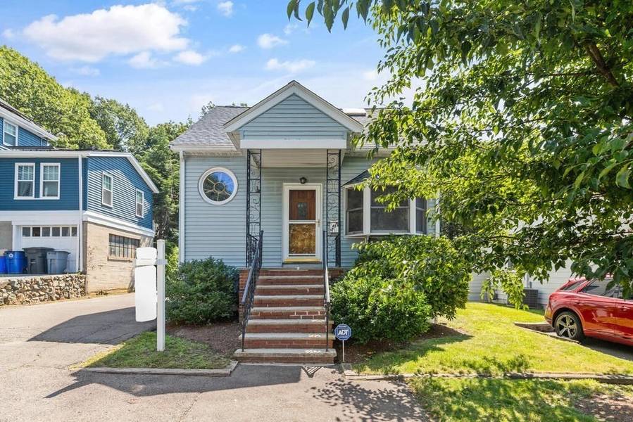 41 N Mountain Ave, Melrose, MA 02176