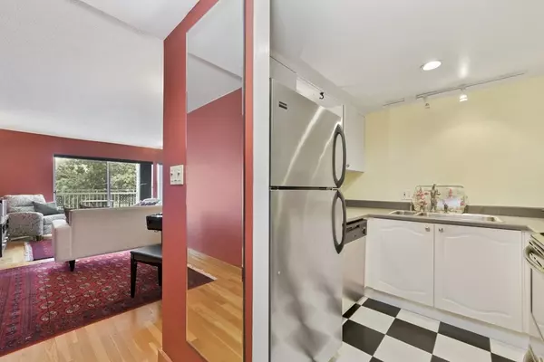 Watertown, MA 02472,227 Coolidge Avenue #212