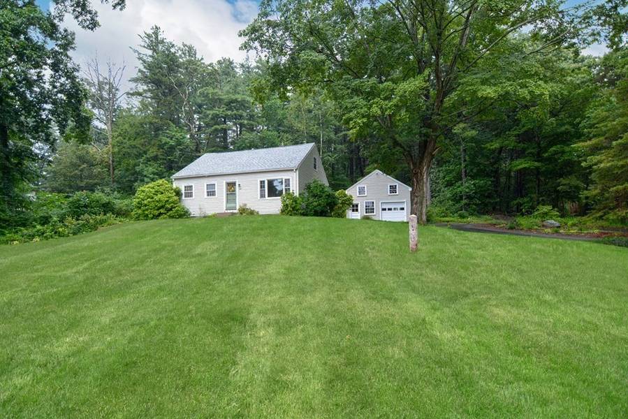 223 High Street, Holliston, MA 01746