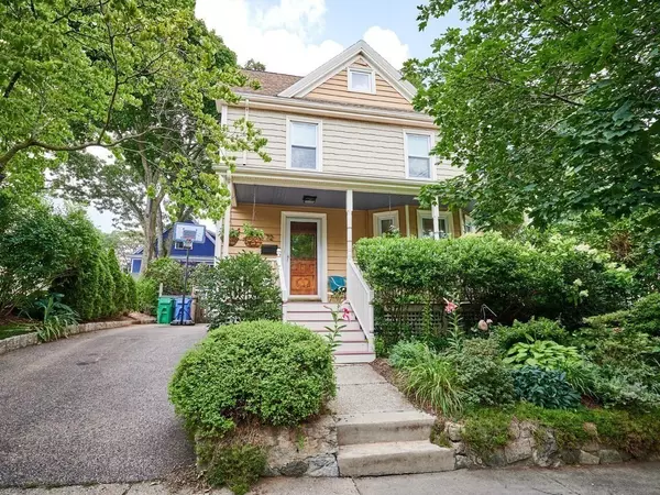72 Kensington St, Newton, MA 02465