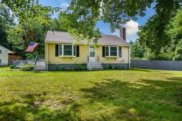 Raynham, MA 02767,270 Elm St W