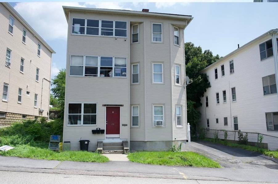 28 Prentice St, Worcester, MA 01604