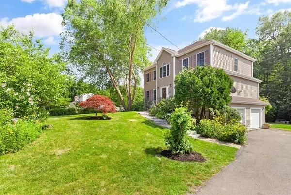 Raynham, MA 02767,445 King Philip St