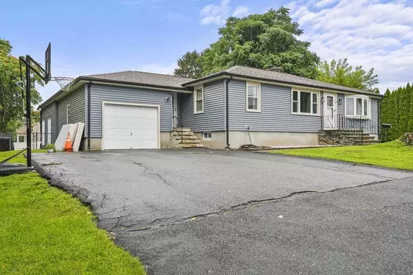 Worcester, MA 01604,17 Hampton Street