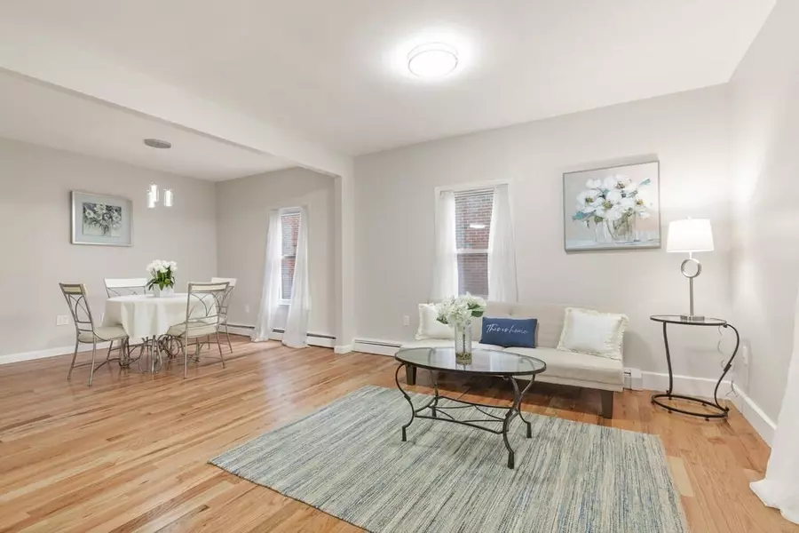 67 North St, Worcester, MA 01605
