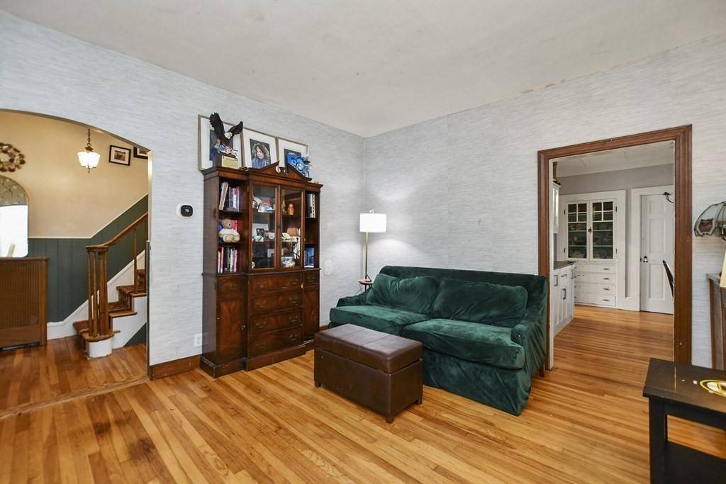 Woburn, MA 01801,13 Scott Street