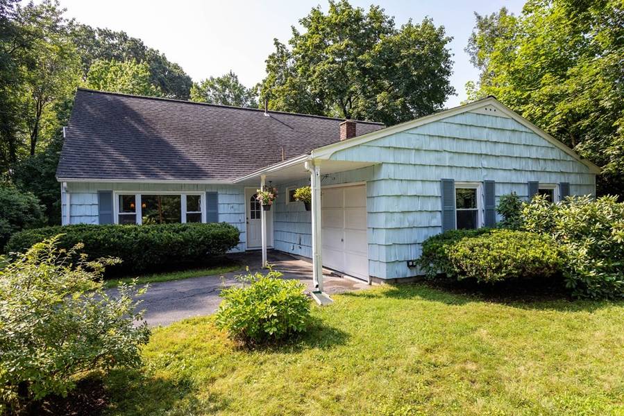 14 Day Road, Holliston, MA 01746