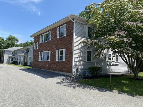 190 Upper County Rd #13, Dennis, MA 02660