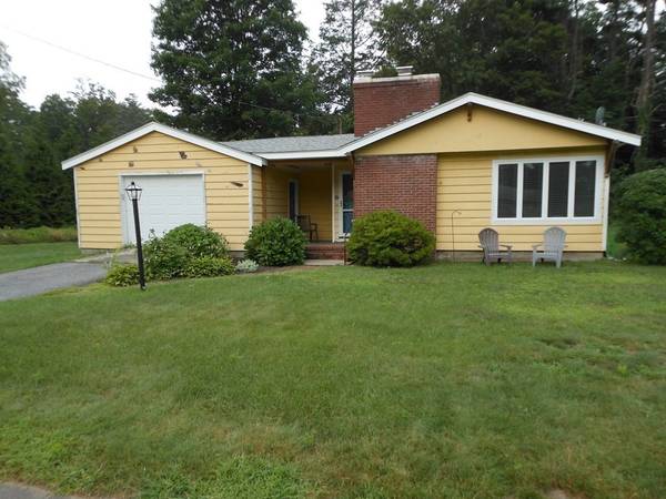 26 Bigelow Rd, Lancaster, MA 01523