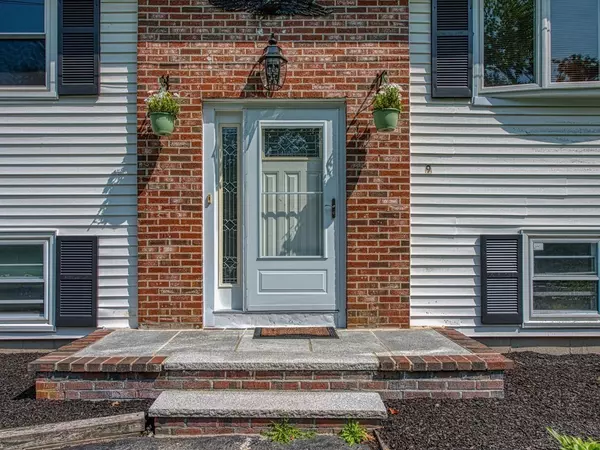 Raynham, MA 02767,9 Nicholas Road