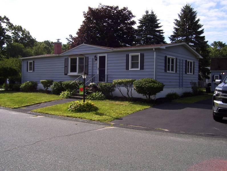 2 Green Holly Dr., Kingston, MA 02364