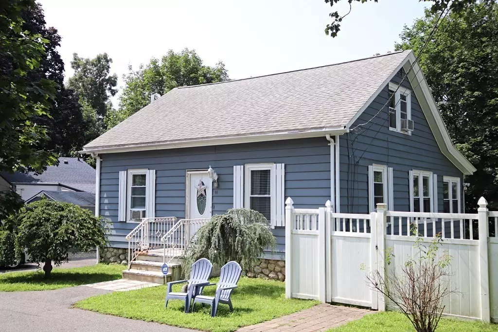 Saugus, MA 01906,61 Riverbank Road