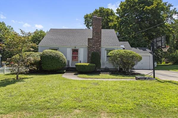 12 Wentworth Drive, Holden, MA 01520