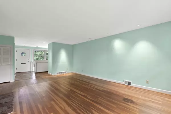 Marblehead, MA 01945,3 Warwick Terrace