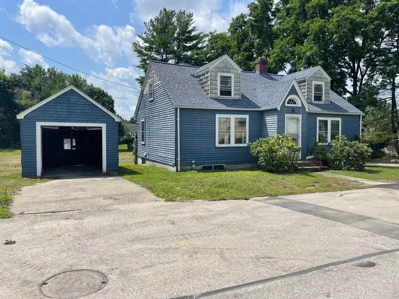 43 Hartley Street, Webster, MA 01570