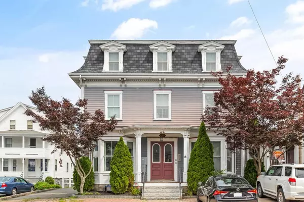 8 Common St #2, Stoneham, MA 02180