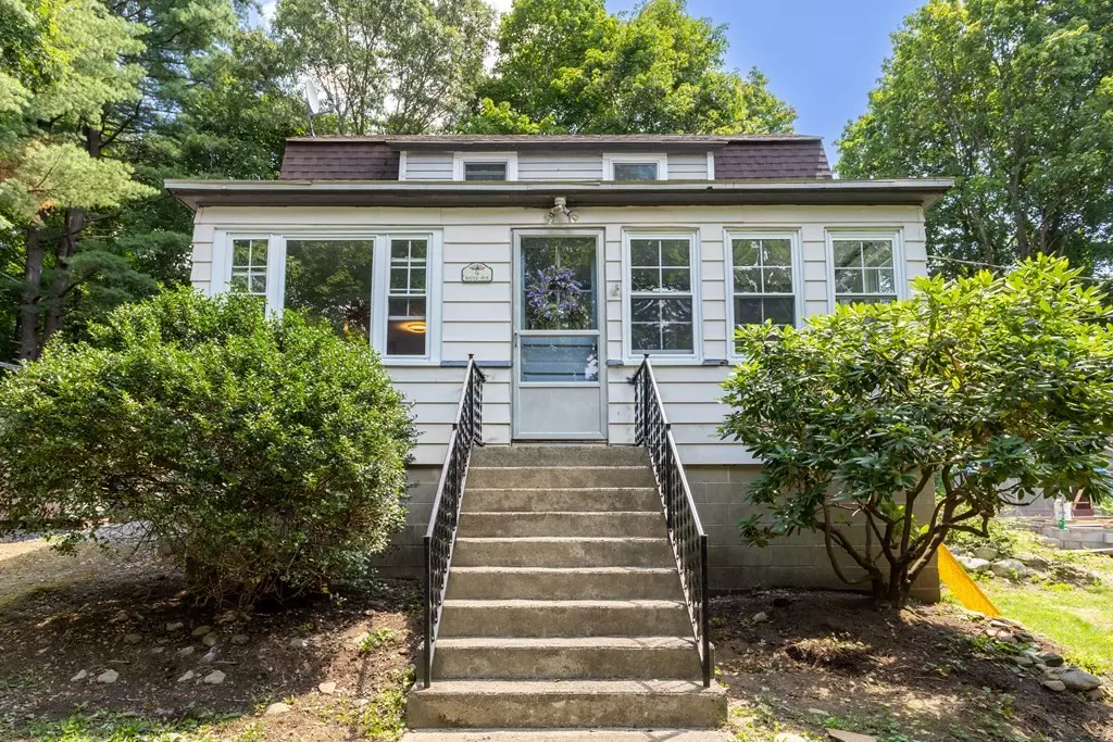 Maynard, MA 01754,9 Bates Avenue