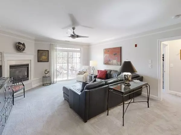 Tewksbury, MA 01876,1218 Emerald Court #1218