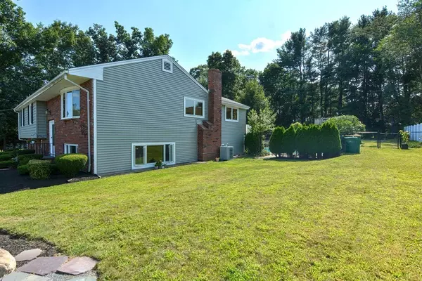 Norwood, MA 02062,61 Mill Pond Ln