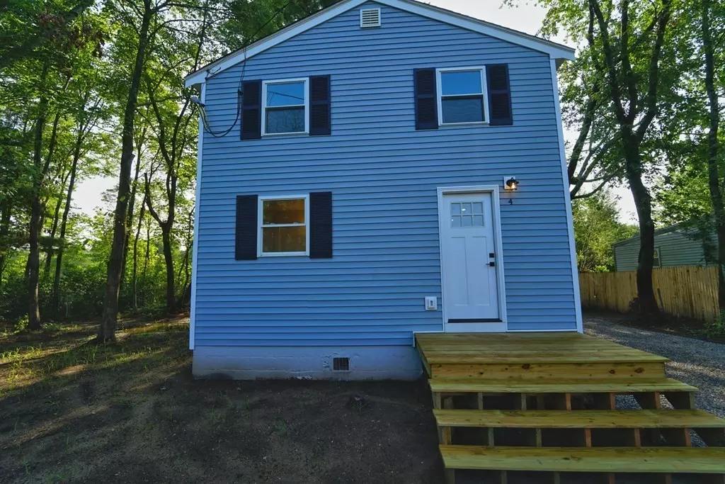 Holbrook, MA 02343,4 Juniper Rd