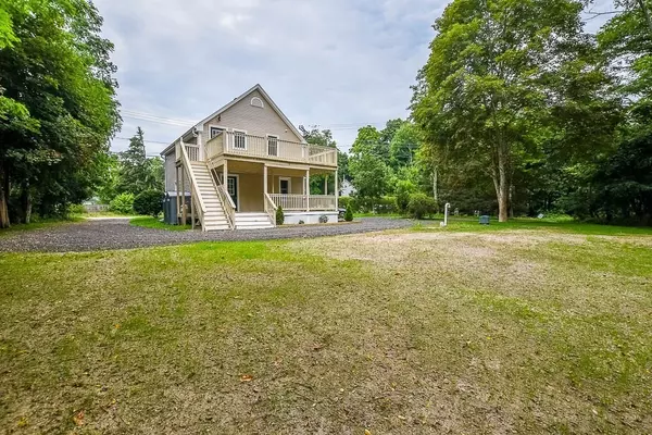 Wareham, MA 02571,2 Fearing Hill Rd