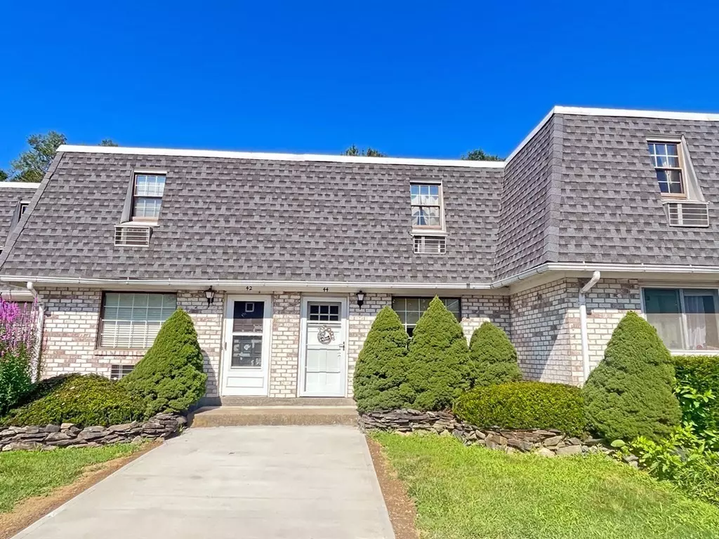 Greenfield, MA 01301,44 Princeton Terrace #44