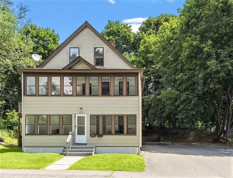 53-55 Summer St, Gardner, MA 01440