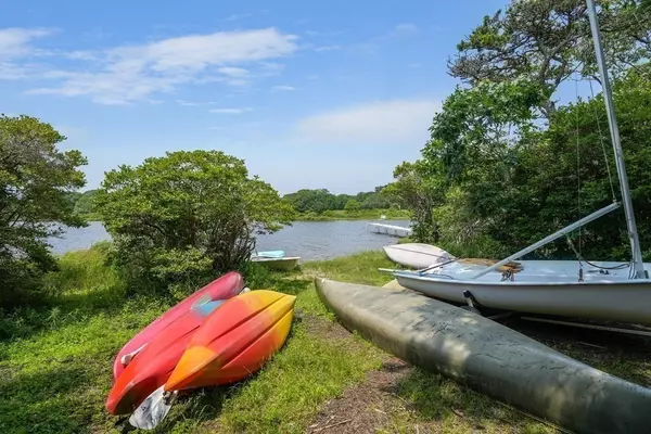 Edgartown, MA 02539,100 Meetinghouse Way