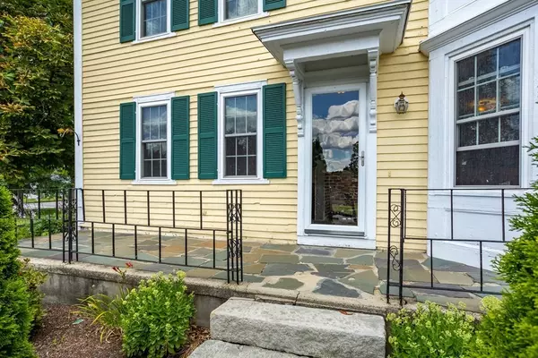 Littleton, MA 01460,120 Goldsmith Street #3