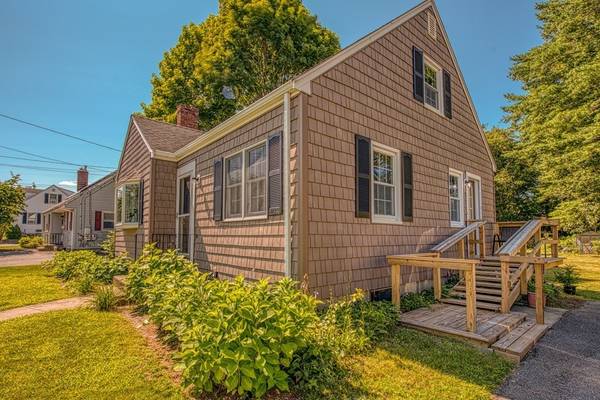 214 Pine St, Holbrook, MA 02343