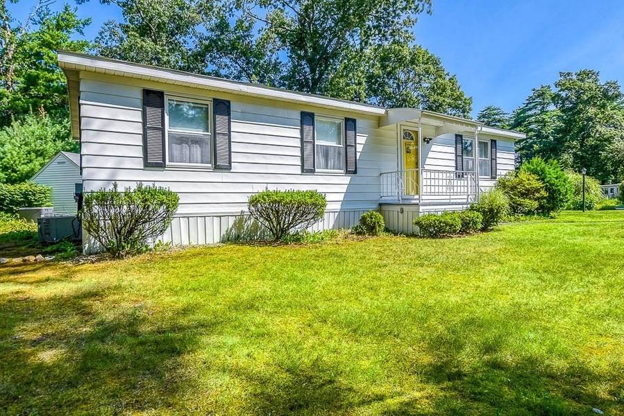 39-1 South Meadow Village, Carver, MA 02330