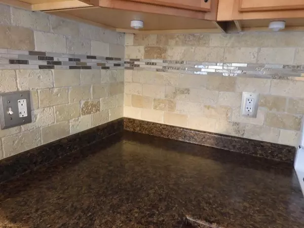 Agawam, MA 01001,224 Beekman Dr #224