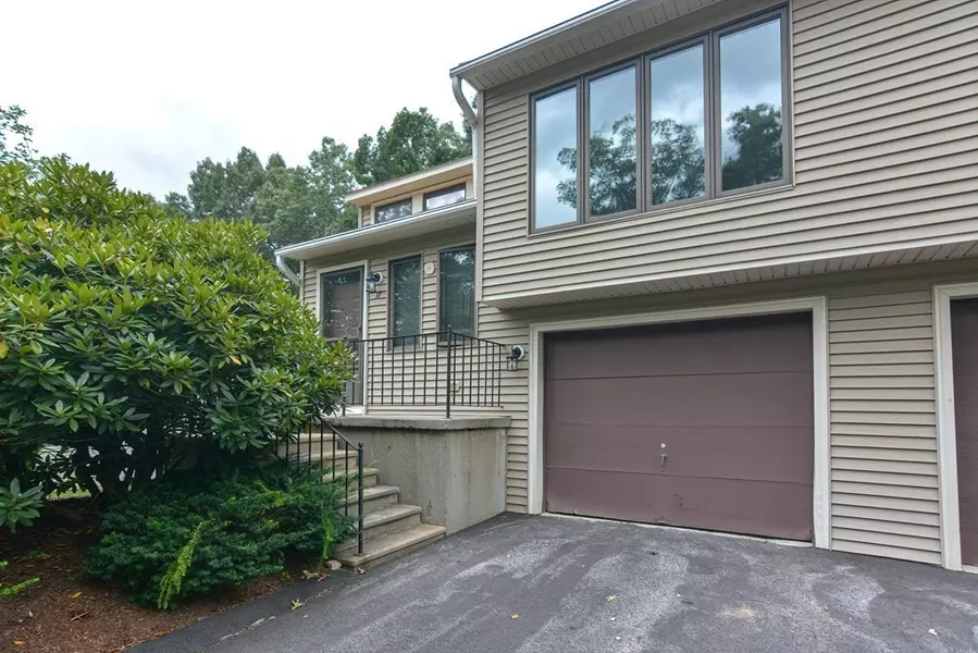 17 Nottingham #17, Grafton, MA 01519