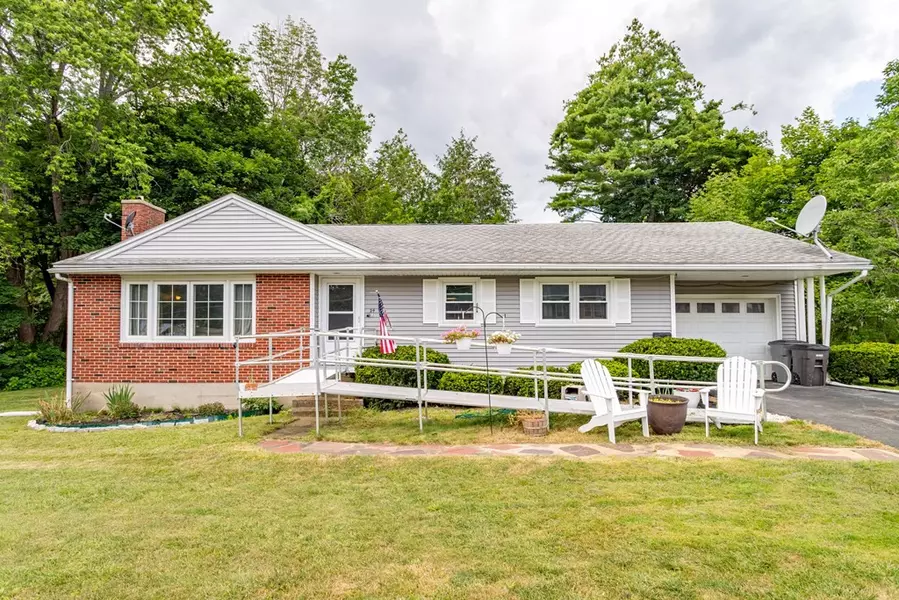 24 Montvale Rd, Gardner, MA 01440