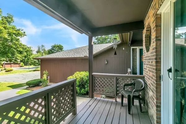 Agawam, MA 01001,11 Ash Ln #11