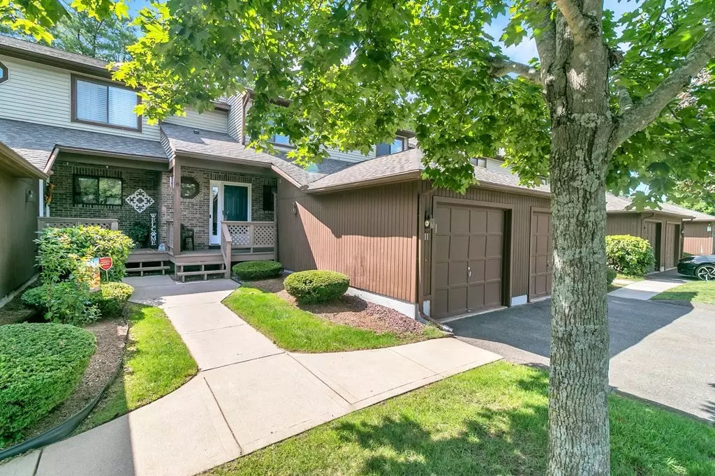 Agawam, MA 01001,11 Ash Ln #11