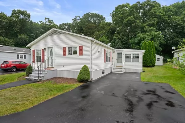 5 Merlin Drive, Attleboro, MA 02703