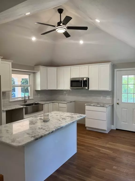 Sandwich, MA 02563,16 Prince Path