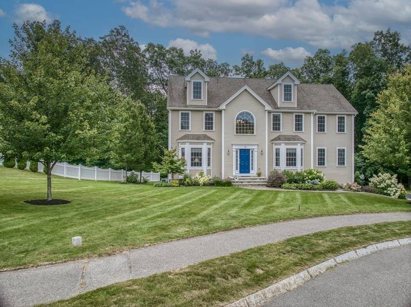 12 Littles Hill Ln, Georgetown, MA 01833