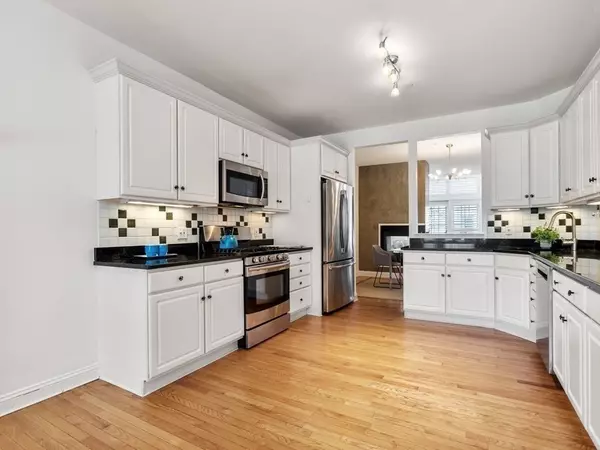 Newton, MA 02461,1111 Beacon St #5