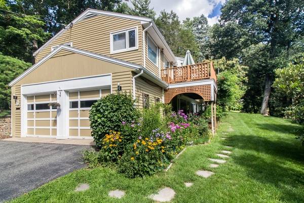 11 Castle Road, Lexington, MA 02420