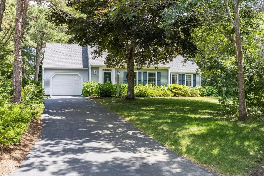 5 Robert Rd, Harwich, MA 02645