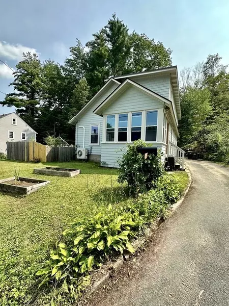 35 Carpenter, Orange, MA 01364