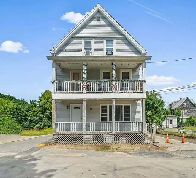 11 Powers Avenue, Taunton, MA 02780